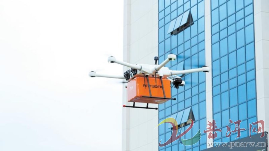 云端速递 医护民生  普洱首条低空物流医疗航线首飞