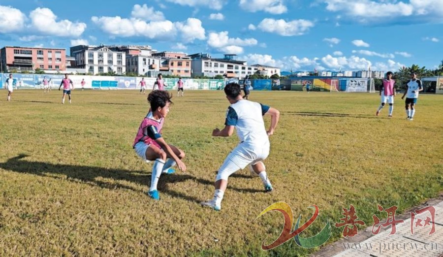 普洱市代表队积极备战“滇超联赛”