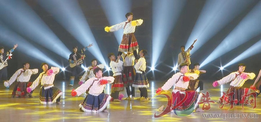 把民族团结跳成一场青春盛宴  普洱啦啦操创新诠释“石榴籽”精神